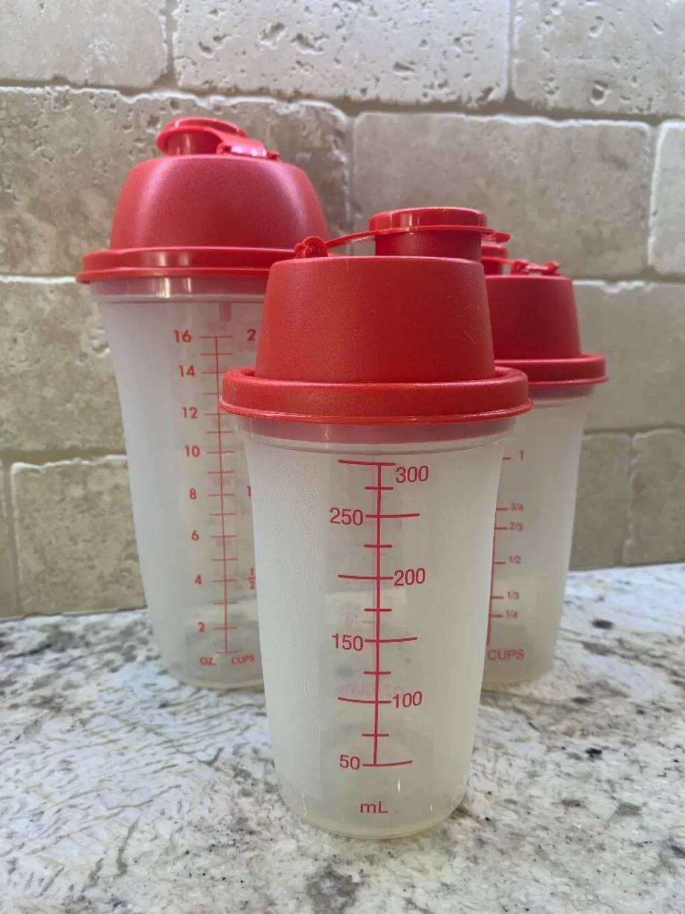 Tupperware Quick Shake Containers w/ Blender Wheels - set of 3
